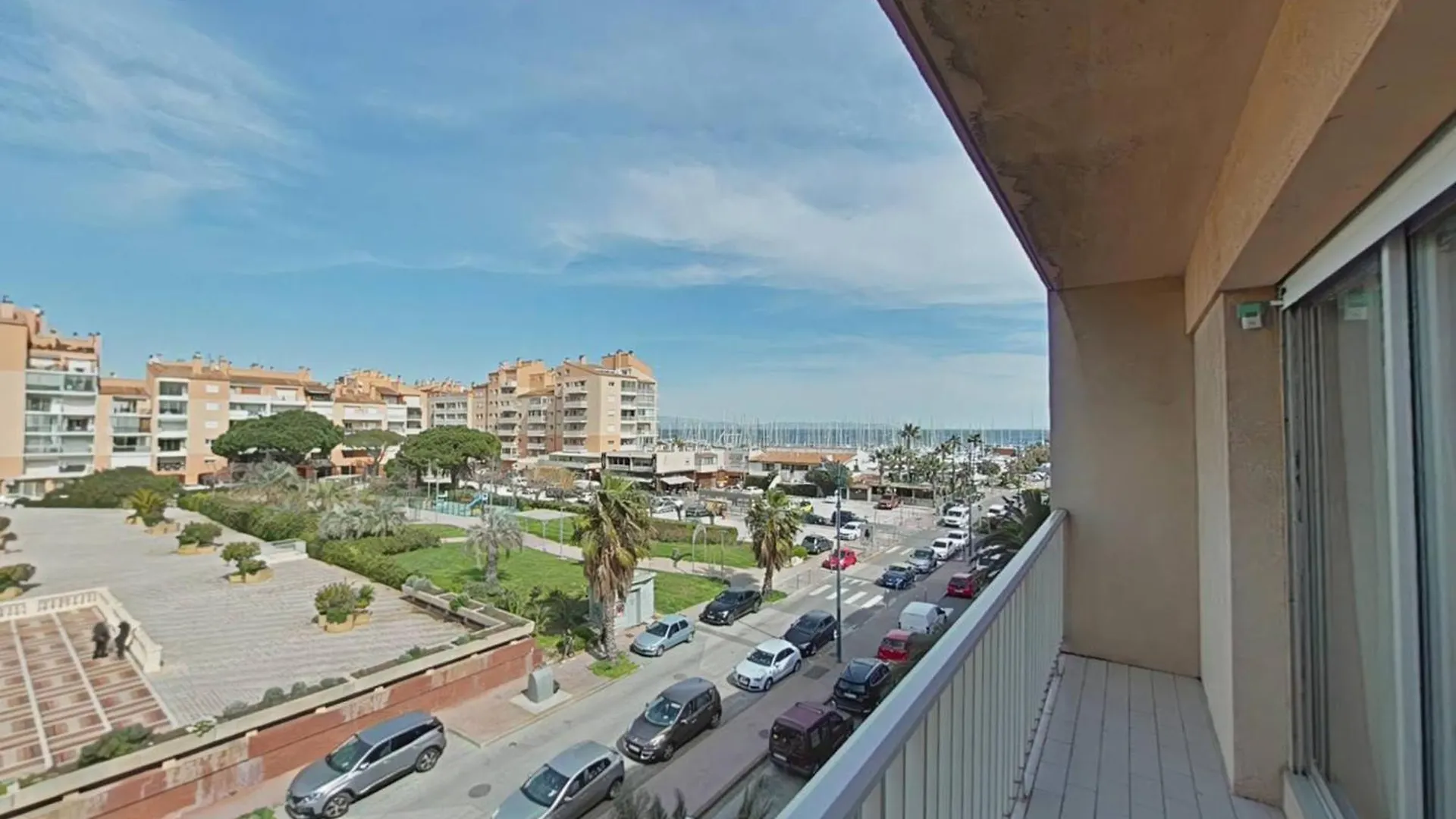 Lägenhet Appartement T3 Avec Vue Port, Dernier Etage A Hyeres - Fr-1-826-8